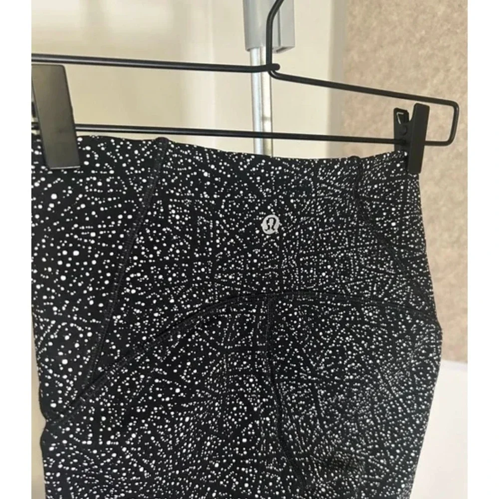 Lululemon Train Times 7/8‎ Pant 25